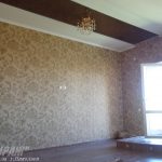 Лак 571. Коричневый глянцевый натяжной потолок на мансарде. / Натяжные потолки в Николаеве. /